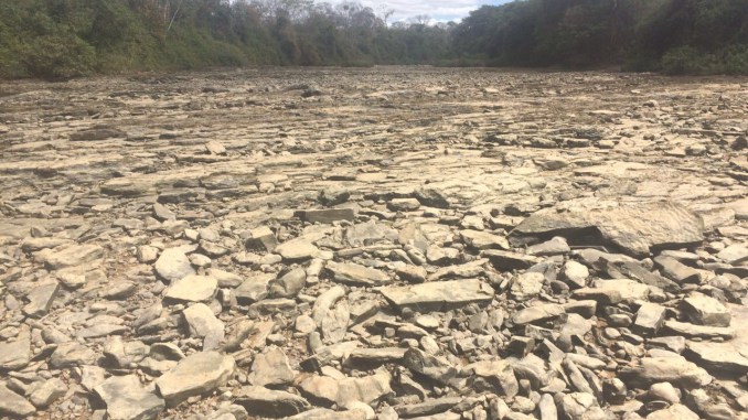 Seca atinge o Rio Paranã em Goiás